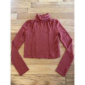 GB women's red cropped turtleneck long sleeve stretchy ribbed shirt size XS